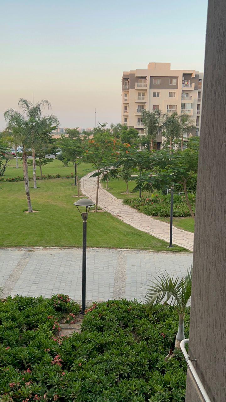 شقة في مدينتي 165 م2 للبيع كاش بحري على حديقة تشطيب خاص استلام فوري 8,654,000 ج 